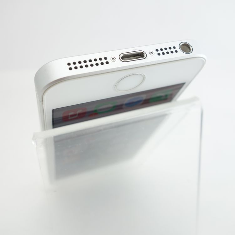 ��SIM�ե꡼��iPhoneSE 128GB ����С� ����100�� ������SIM�ե꡼