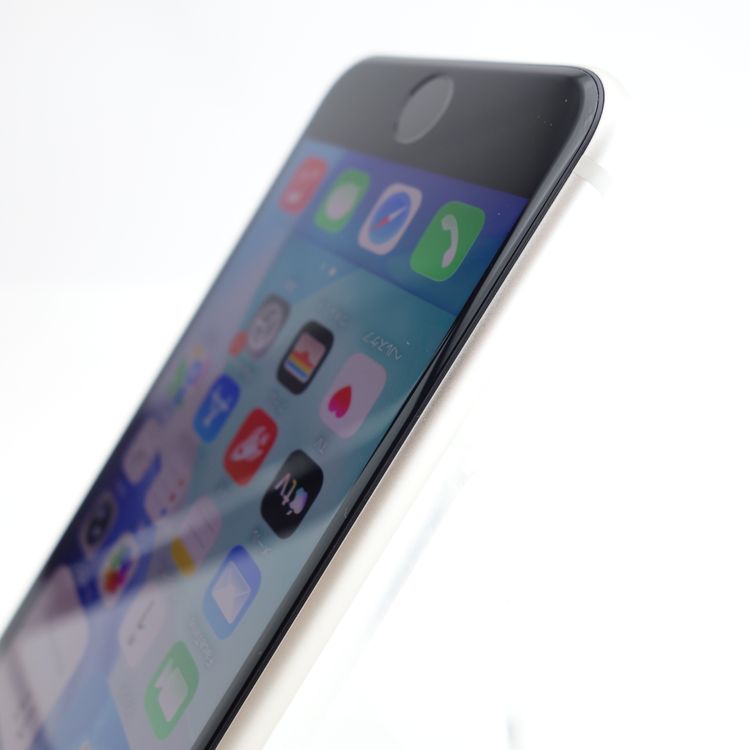 ��SIM�ե꡼��iPhoneSE3 64GB �������饤�� ����83�� �������¡�
