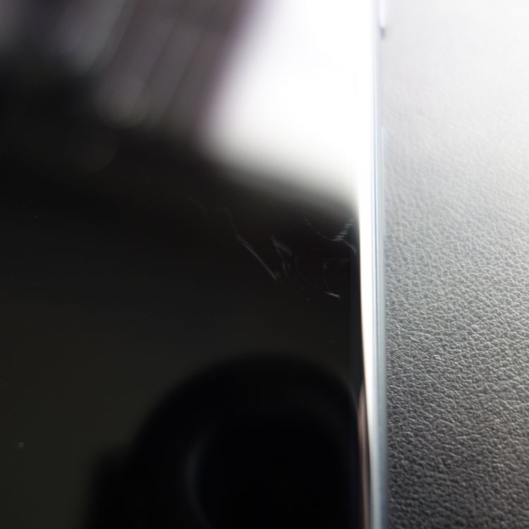��SIM�ե꡼��iPhoneSE3 64GB �ߥåɥʥ��� ����100�� �������¡�