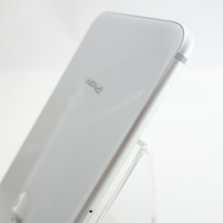 ��SIM�ե꡼��iPhone8 64GB ����С� ����100�� �������¡�