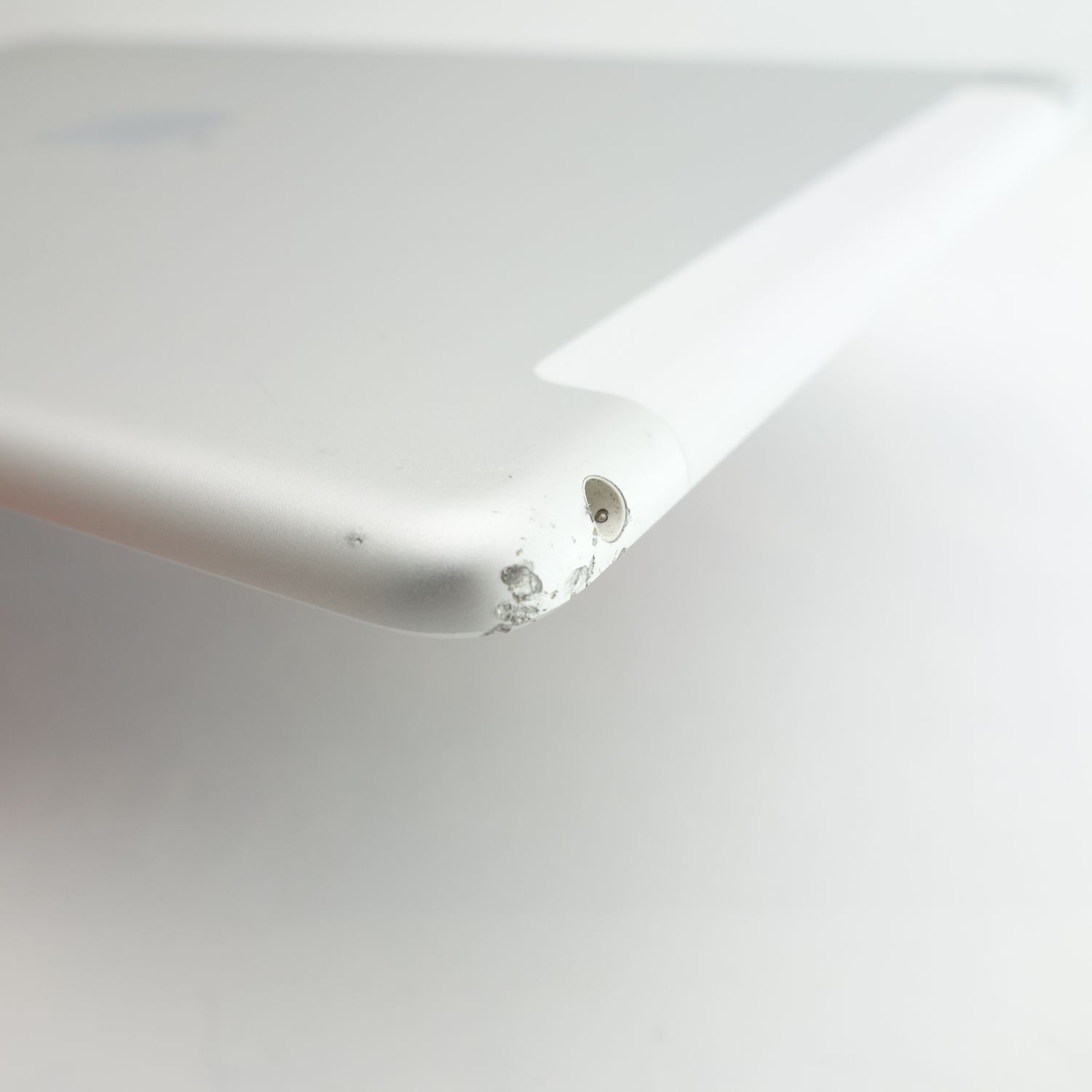 ムスビー｜【10.2インチ】iPad 第7世代 32GB シルバー 電池91％ SIM 