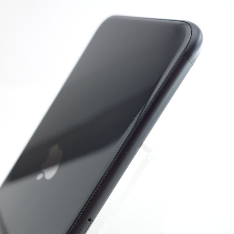 ��SIM�ե꡼��iPhoneSE2 64GB �֥�å� ����85�� �������¡�