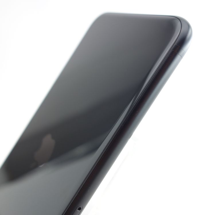 ��SIM�ե꡼��iPhoneSE2 64GB �֥�å� ����99�� �������¡�