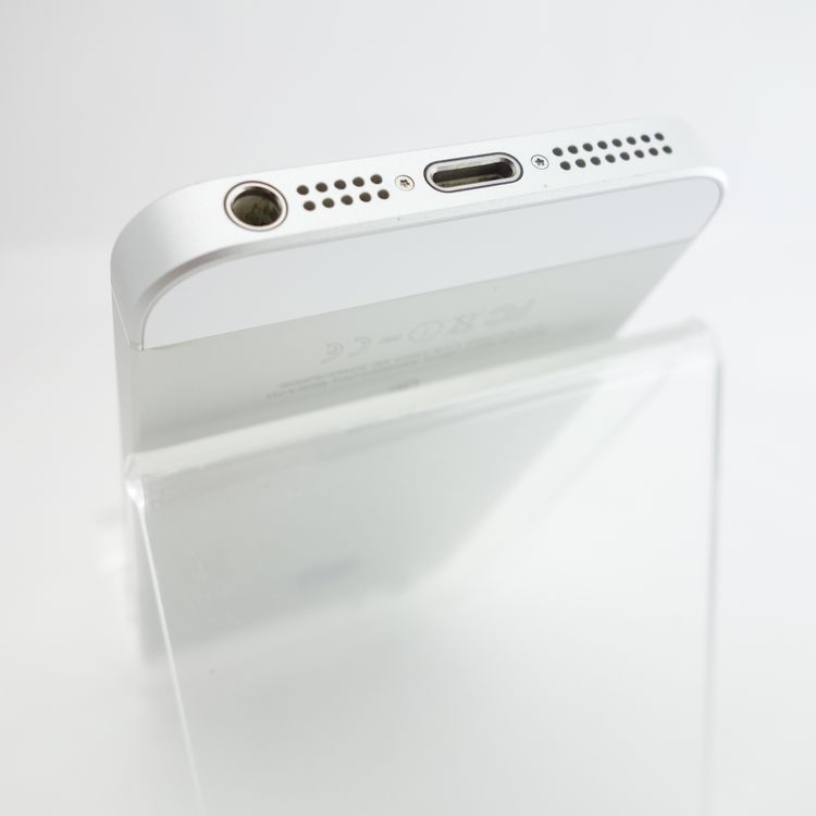 ��SIM�ե꡼��iPhoneSE 64GB ����С� ����100% Apple���ȥ���