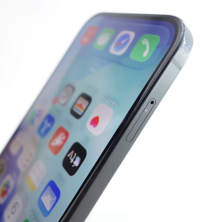 ��SIM�ե꡼��iPhone15 128GB �֥�å� ����84% Apple���ȥ���