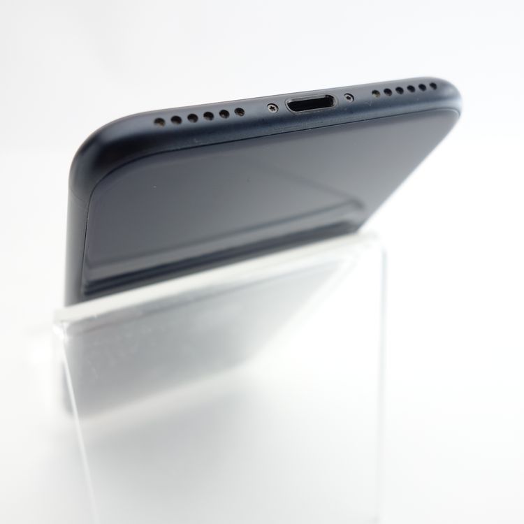��SIM�ե꡼��iPhoneSE3 64GB �ߥåɥʥ��� ����100�� �������¡�