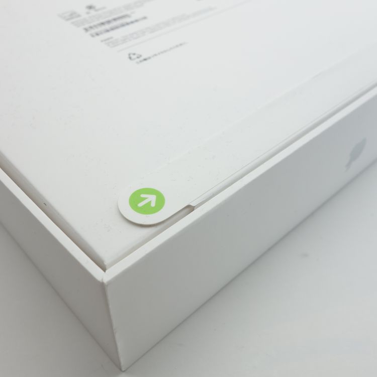 ��13�������iPad Pro (M4) 256GB ���ڡ����֥�å� SIM�ե꡼ ɸ�६�饹