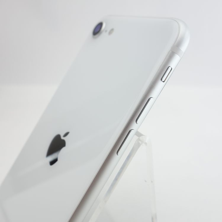 ��SIM�ե꡼��iPhoneSE2 64GB �ۥ磻�� ����100�� �������¡�