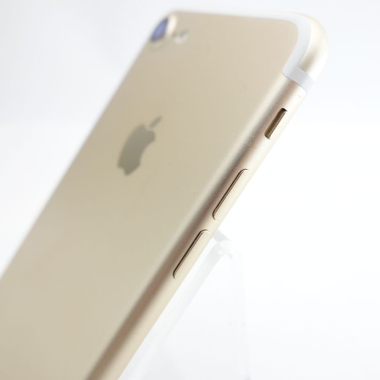 ��SIM�ե꡼��iPhone7 32GB ������� ����86�� �������¡�