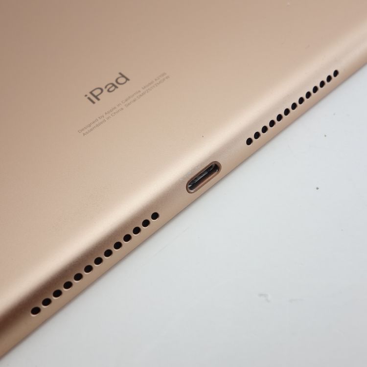 ��10.2�������iPad ��7���� 32GB ������� ����89�� SIM�ե꡼
