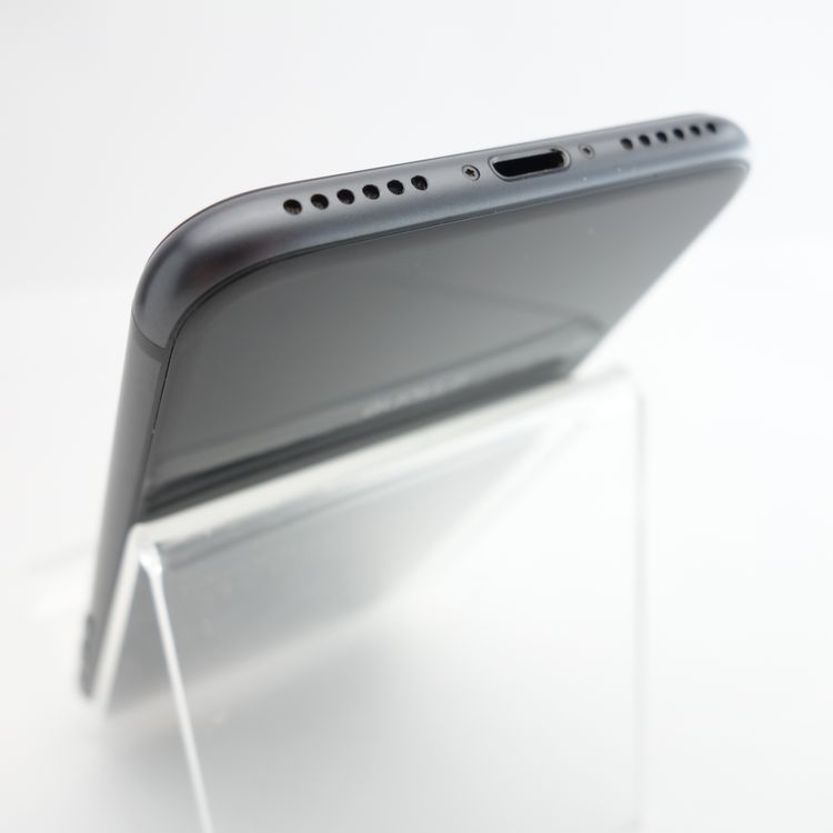 ��SIM�ե꡼��iPhone8 64GB ���ڡ������쥤 ����100�� �������¡�