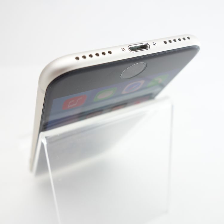 ��SIM�ե꡼��iPhoneSE3 64GB �������饤�� ����85�� �������¡�