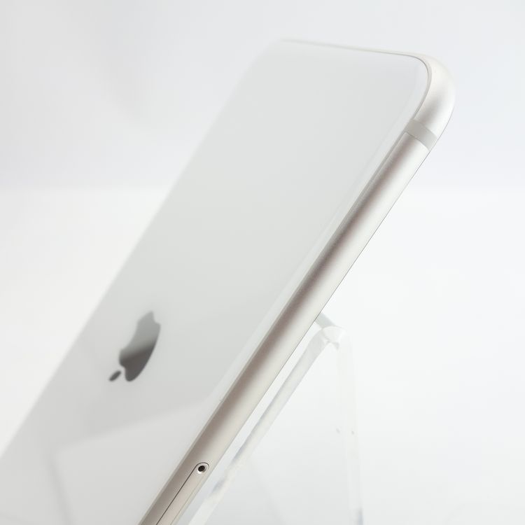 ��SIM�ե꡼��iPhoneSE3 128GB �������饤�� ����100�� Apple���ȥ���