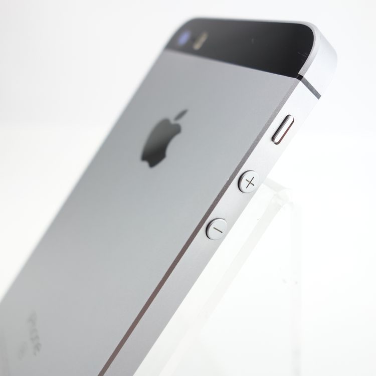 ��SIM�ե꡼��iPhoneSE 16GB ���ڡ������쥤 ����94�� �������¡�