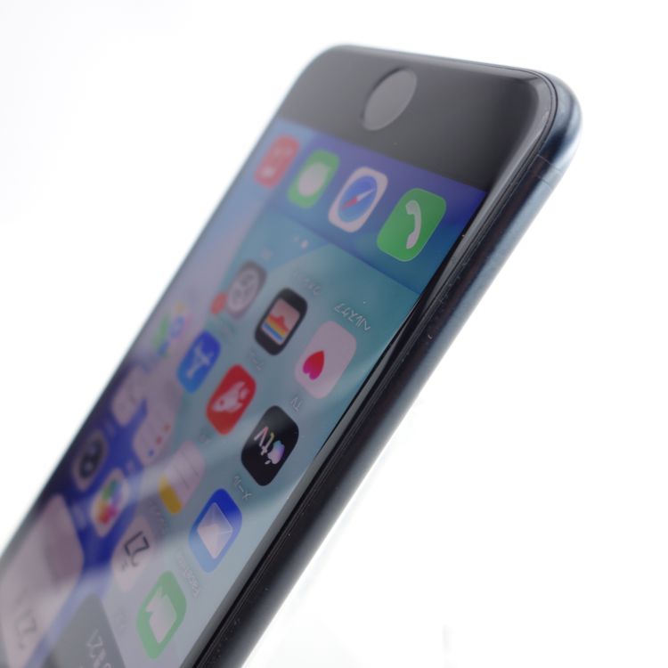 ��SIM�ե꡼��iPhoneSE3 64GB �ߥåɥʥ��� ����93�� �������¡�