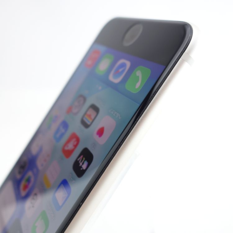 ��SIM�ե꡼��iPhoneSE3 64GB �������饤�� ����89�� �������¡�