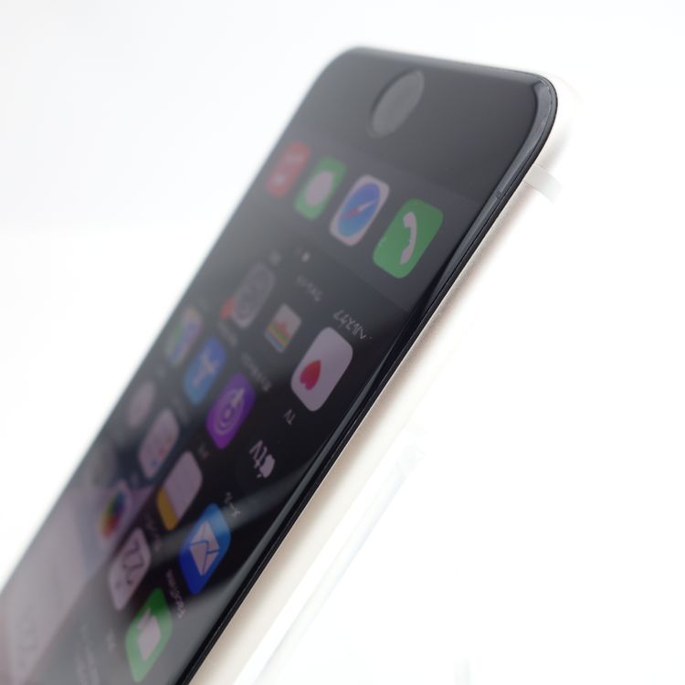 ��SIM�ե꡼��iPhoneSE3 64GB �������饤�� ����83�� �������¡�
