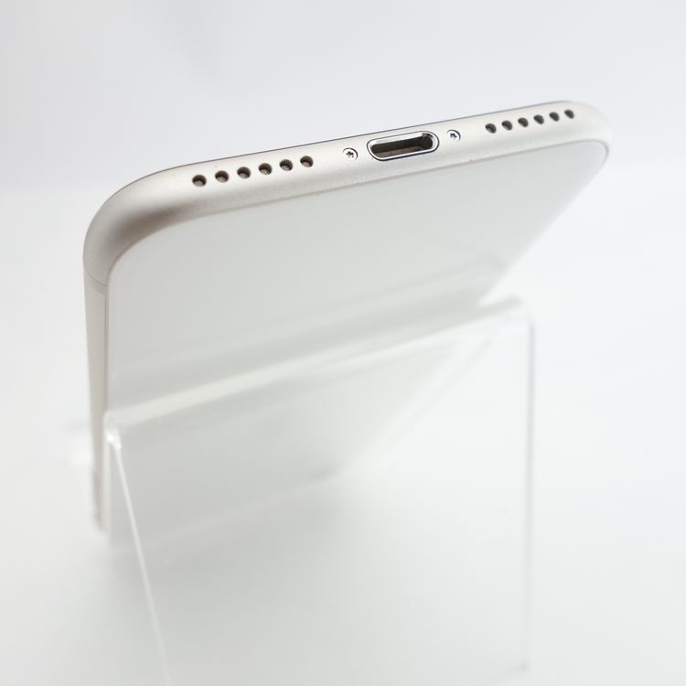 ��SIM�ե꡼��iPhoneSE3 64GB �������饤�� ����89�� �������¡�