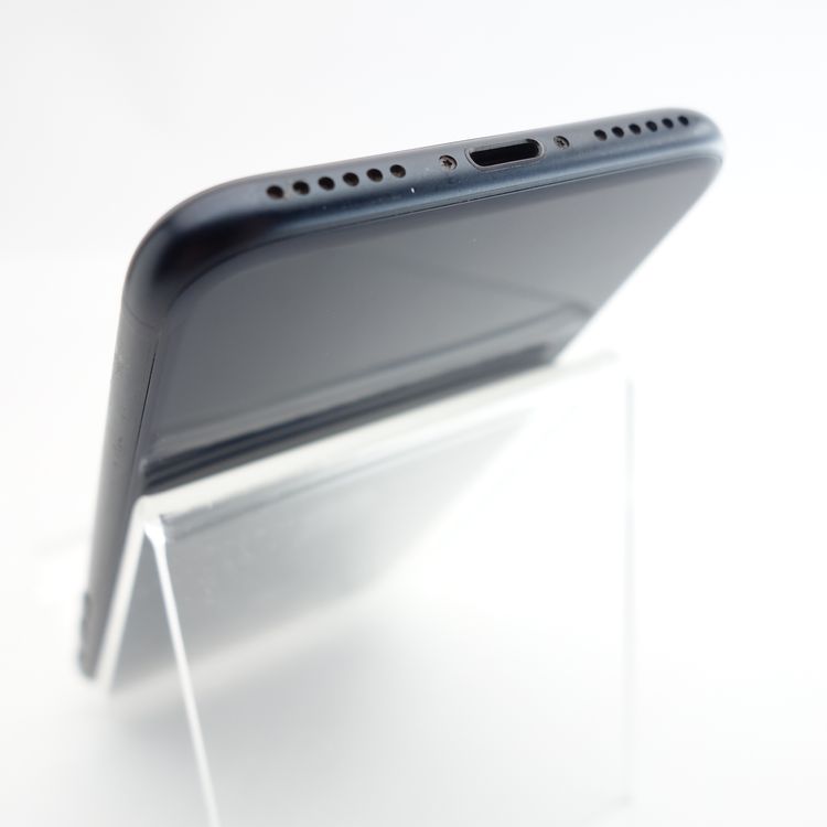 ��SIM�ե꡼��iPhoneSE3 64GB �ߥåɥʥ��� ����91�� �������¡�