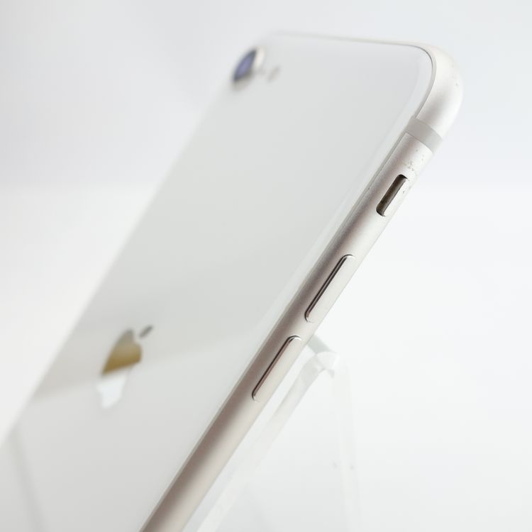 ��SIM�ե꡼��iPhoneSE3 64GB �������饤�� ����84�� �������¡�