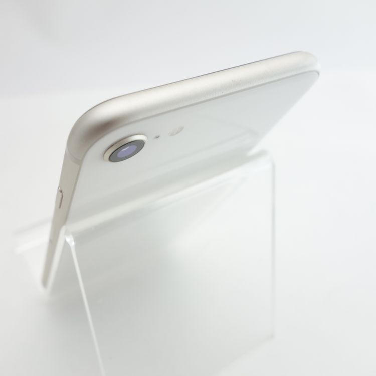��SIM�ե꡼��iPhoneSE3 64GB �������饤�� ����86�� �������¡�