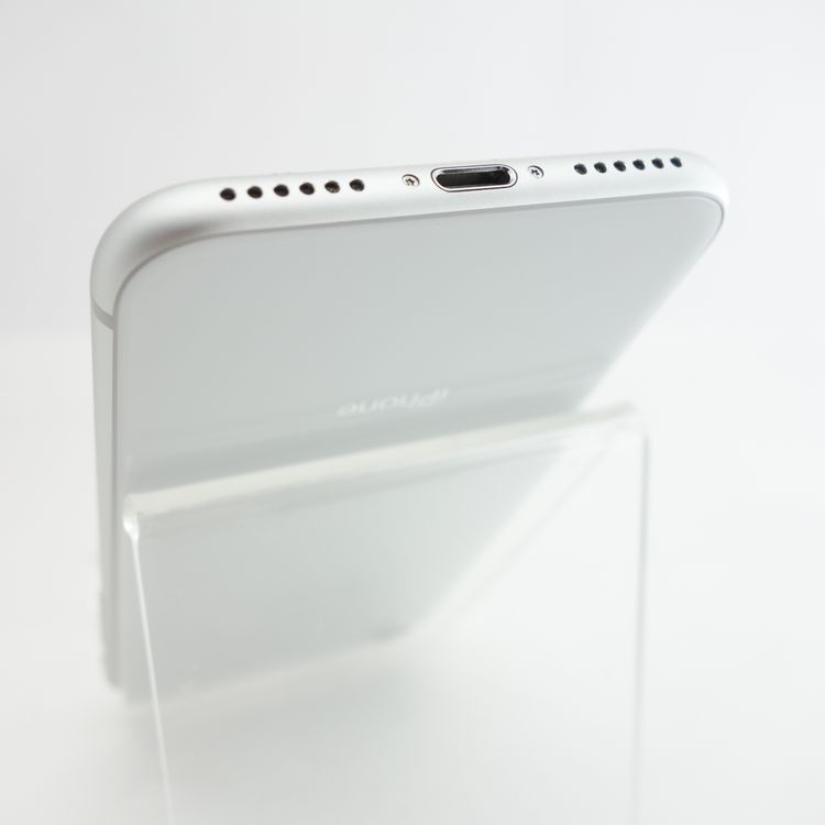 【SIMフリー】iPhone8 64GB シルバー 電池100% Appleストア版