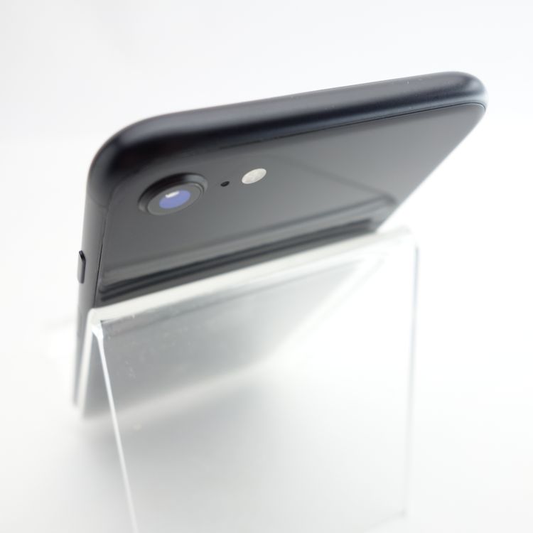 ��SIM�ե꡼��iPhoneSE2 64GB �֥�å� ����100�� �������¡�