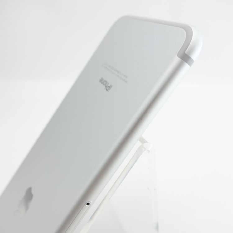 ��SIM�ե꡼��iPhone7 32GB ����С� ����96�� �������¡�