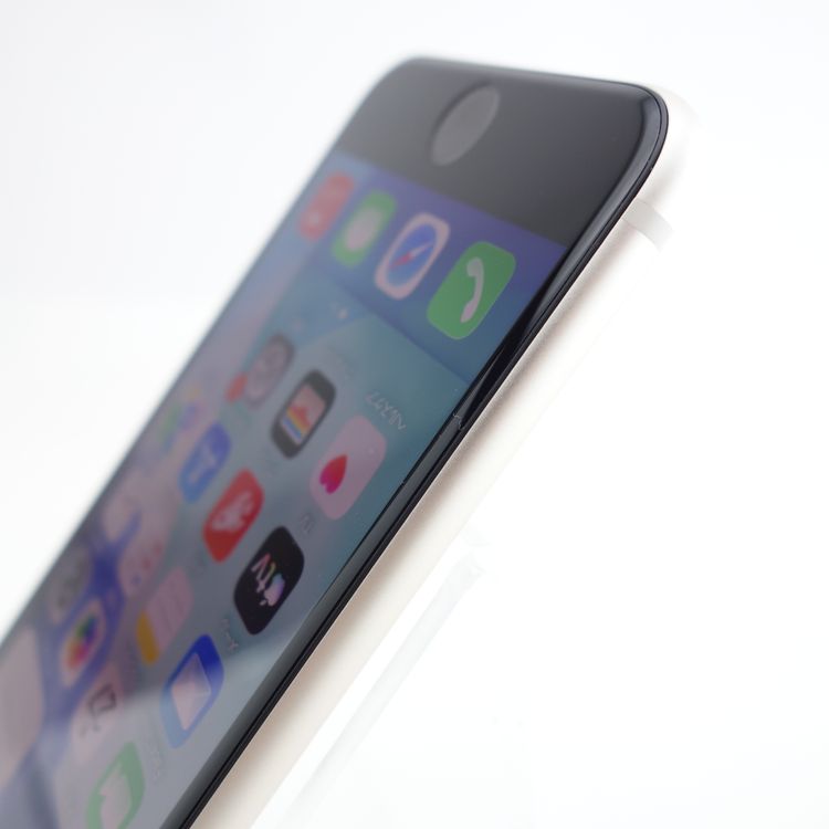 ��SIM�ե꡼��iPhoneSE3 64GB �������饤�� ����92�� �������¡�