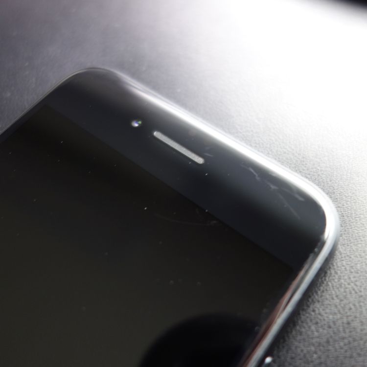 ��SIM�ե꡼��iPhoneSE2 64GB �֥�å� ����92�� �������¡�