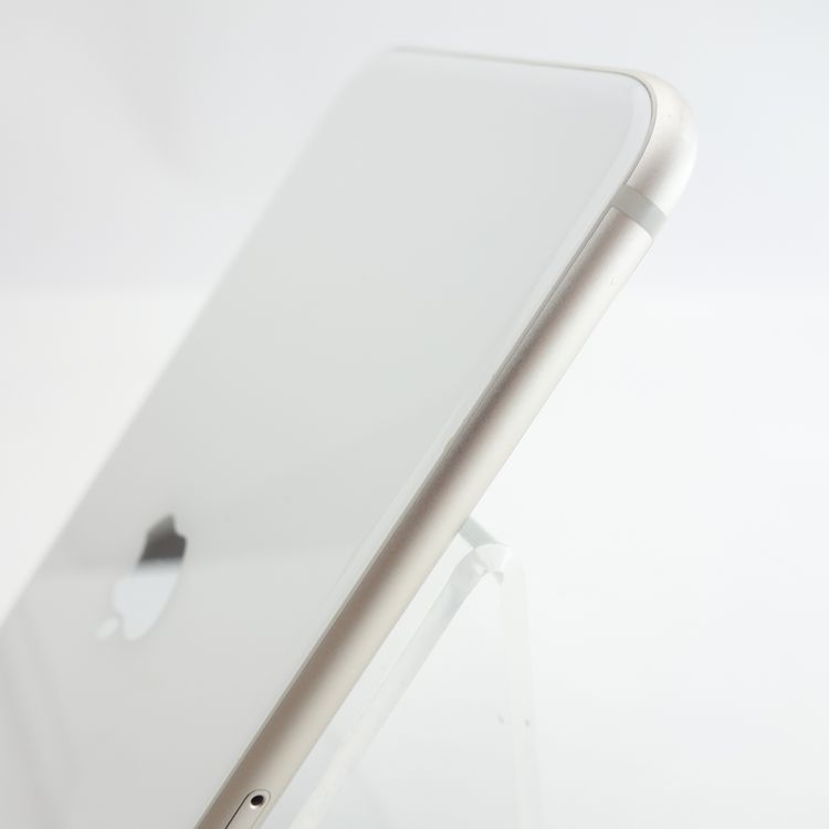 ��SIM�ե꡼��iPhoneSE3 64GB �������饤�� ����89�� �������¡�