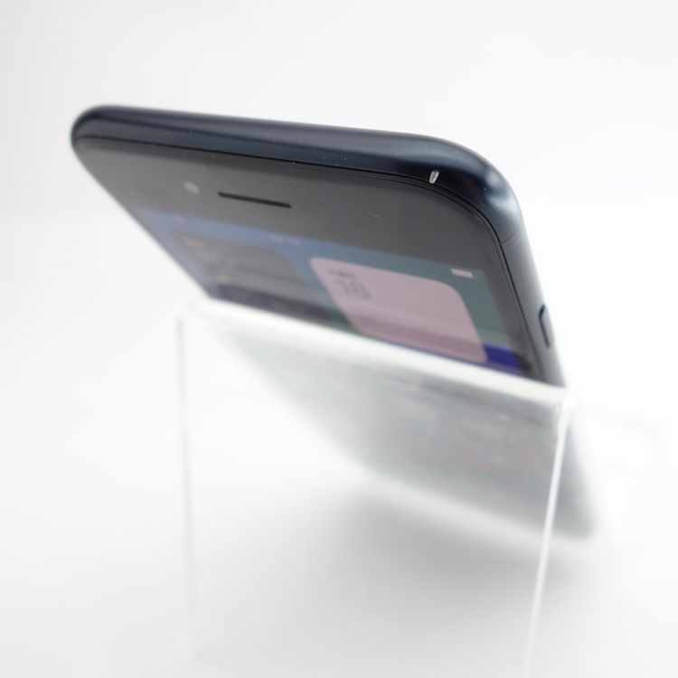 ��SIM�ե꡼��iPhoneSE3 128GB �ߥåɥʥ��� ����86�� �������¡�