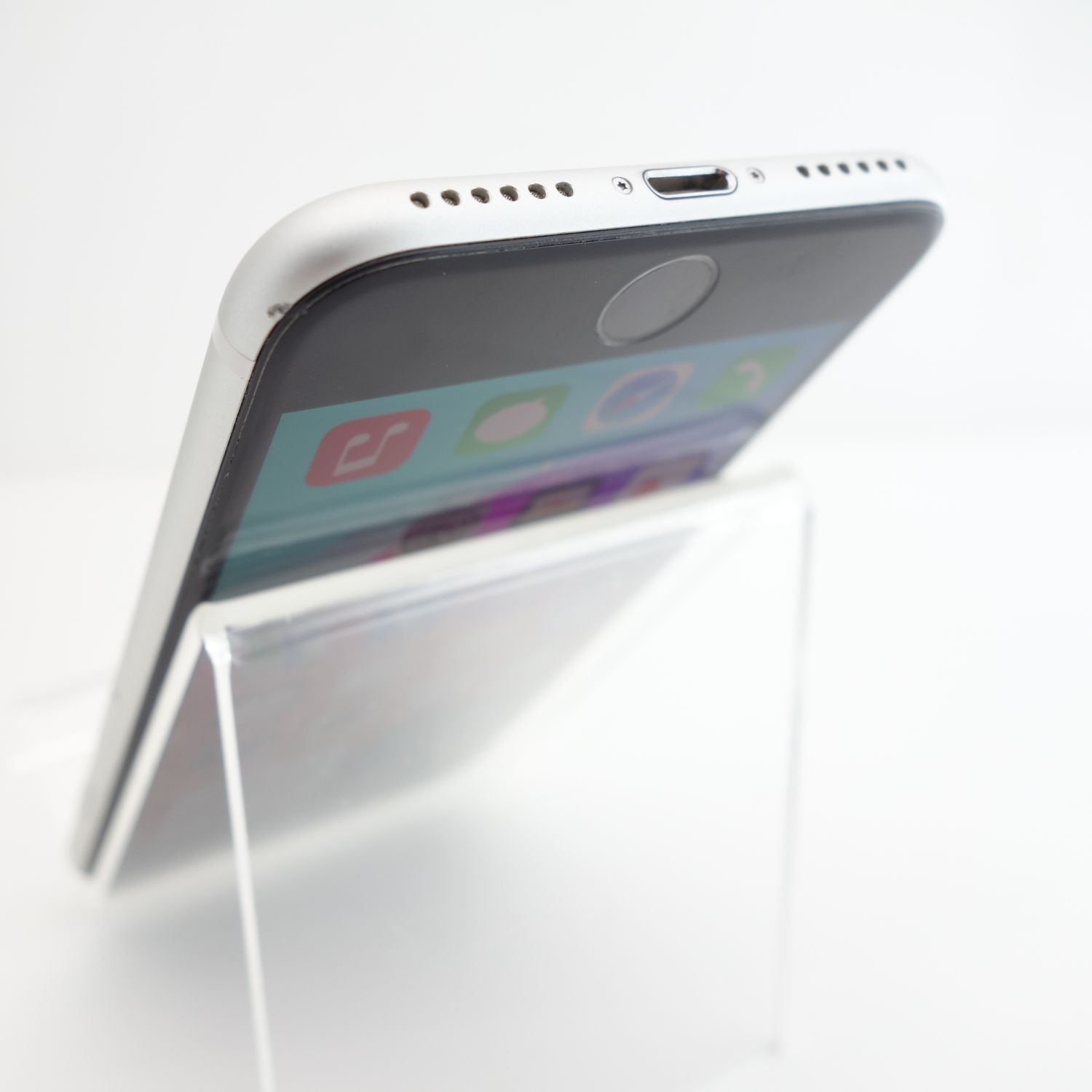 ムスビー｜【SIMフリー】iPhoneSE2 128GB ホワイト 電池87％ Apple 
