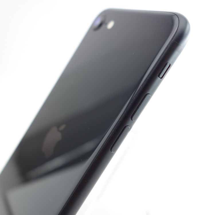 ��SIM�ե꡼��iPhoneSE2 64GB �֥�å� ����96�� �������¡�