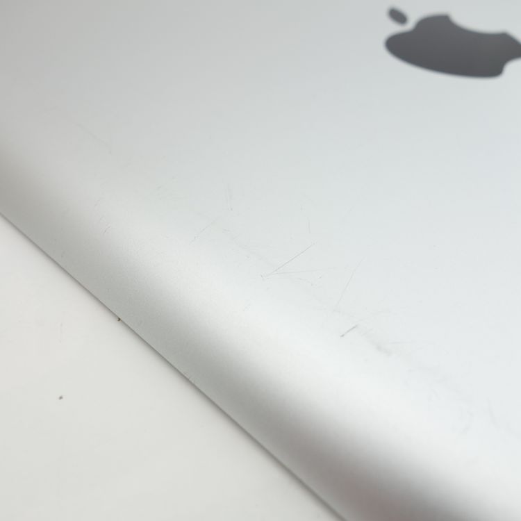 ��9.7�������iPad ��4���� 32GB �֥�å� ����81�� Wi-Fi��ǥ�