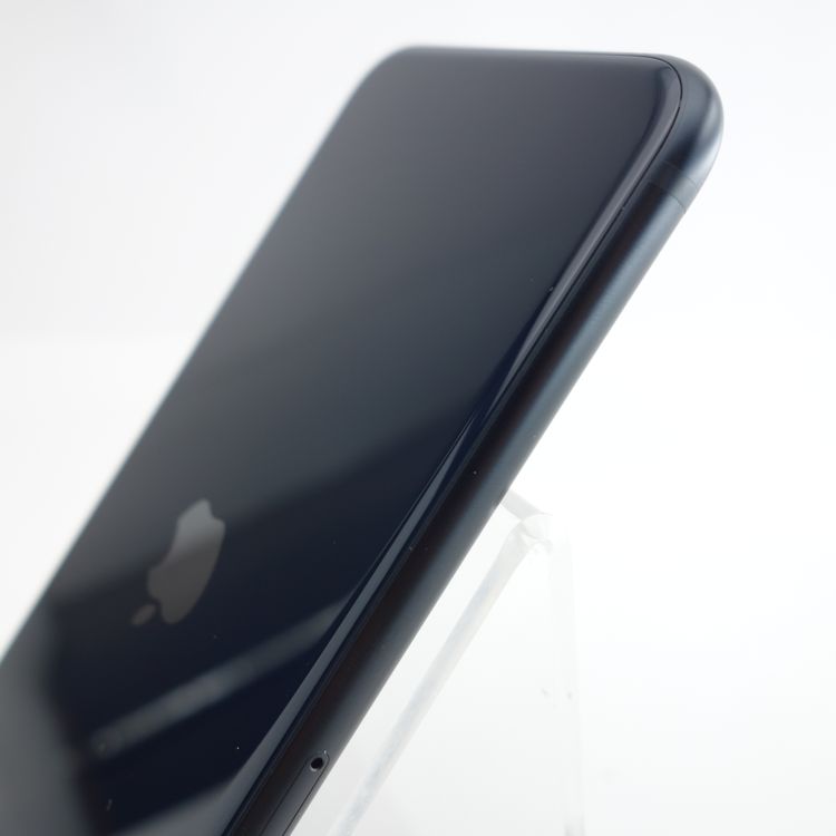 ��SIM�ե꡼��iPhoneSE3 64GB �ߥåɥʥ��� ����84�� ���������ݾ�