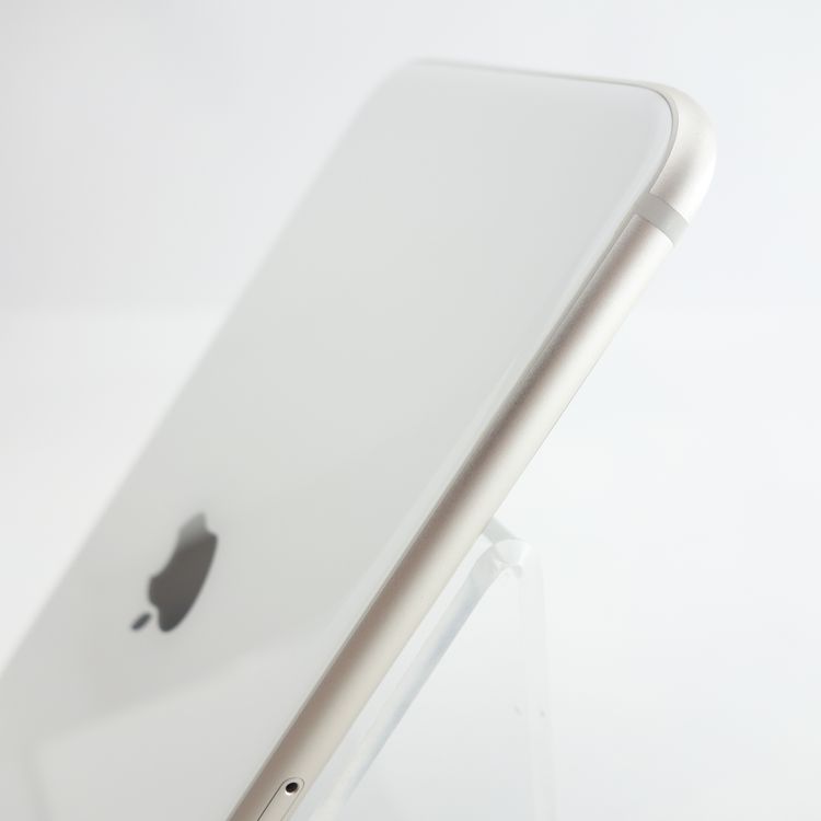 ��SIM�ե꡼��iPhoneSE3 64GB �������饤�� ����89�� �������¡�