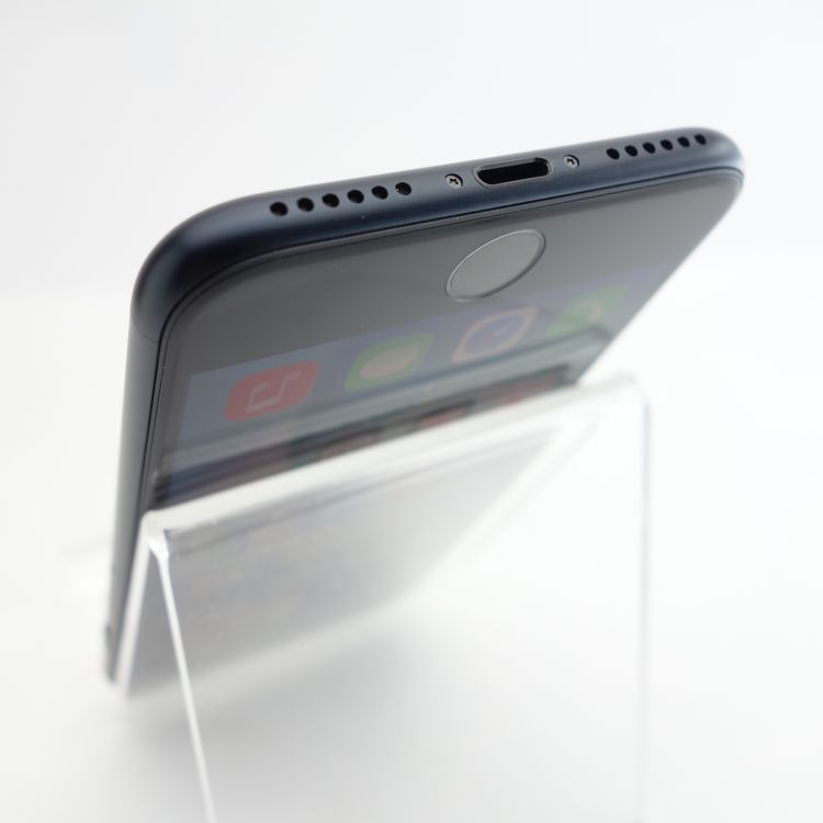 ��SIM�ե꡼��iPhoneSE3 64GB �ߥåɥʥ��� ����100�� �������¡�