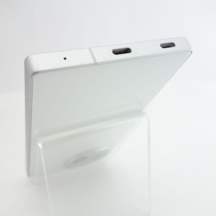SIMե꡼AQUOS R9 SH-51E ۥ磻 ݾ docomo