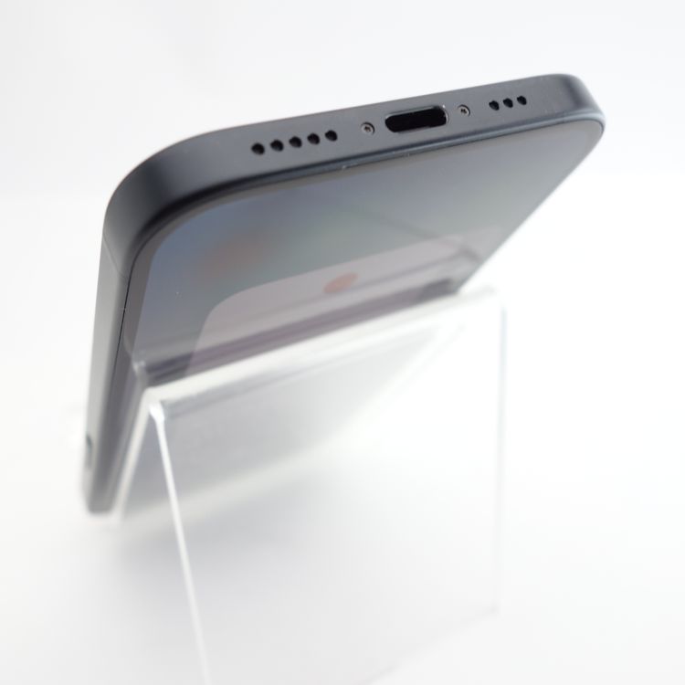 ��SIM�ե꡼��iPhone15 128GB �֥�å� ����85% �������¡�