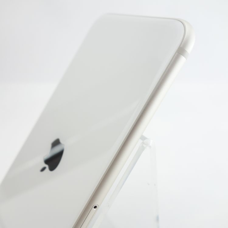 ��SIM�ե꡼��iPhoneSE3 128GB �������饤�� ����84�� �������¡�