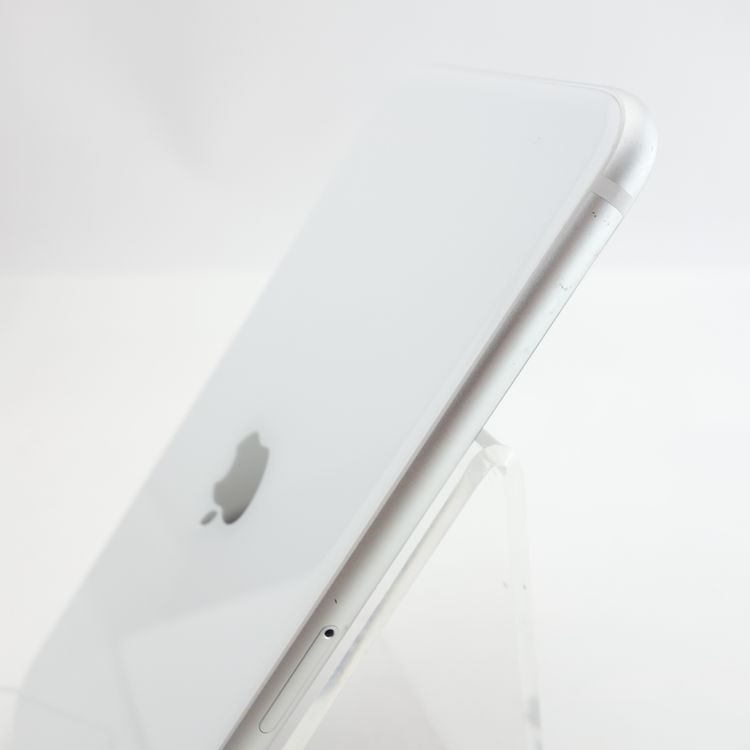 ��SIM�ե꡼��iPhoneSE2 64GB �ۥ磻�� ����92�� �������¡�