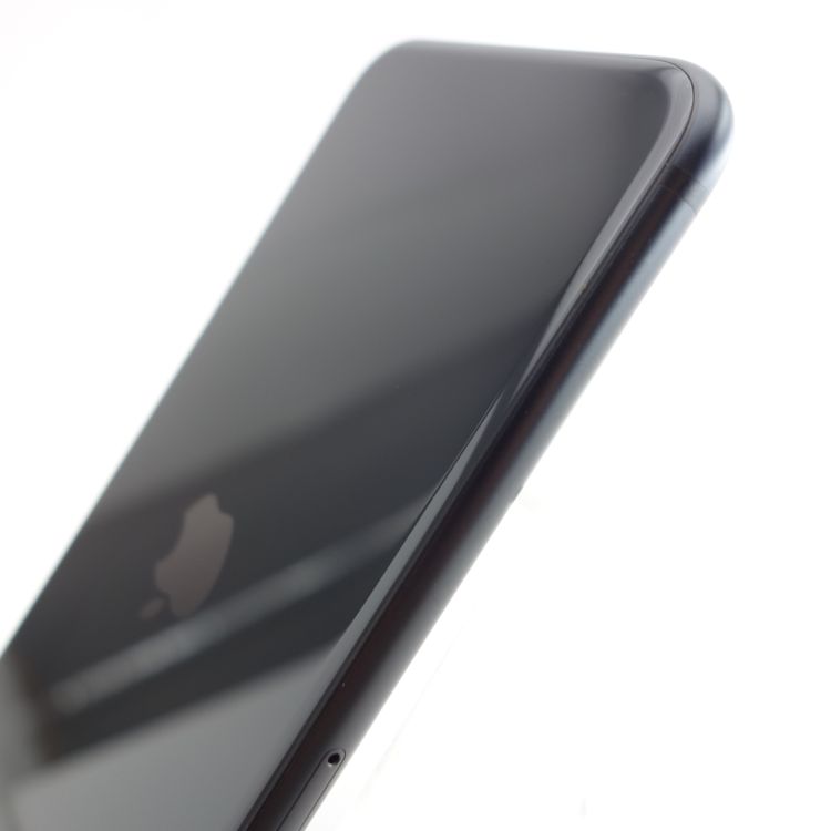 ��SIM�ե꡼��iPhoneSE2 64GB �֥�å� ����97�� �������¡�