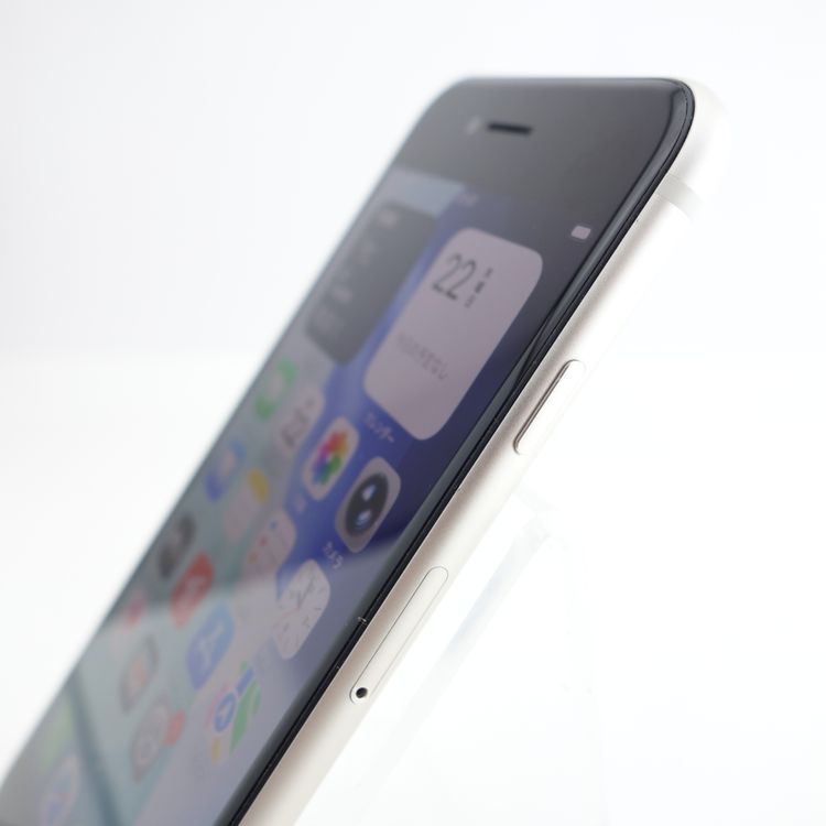 ��SIM�ե꡼��iPhoneSE3 64GB �������饤�� ����90�� �������¡�