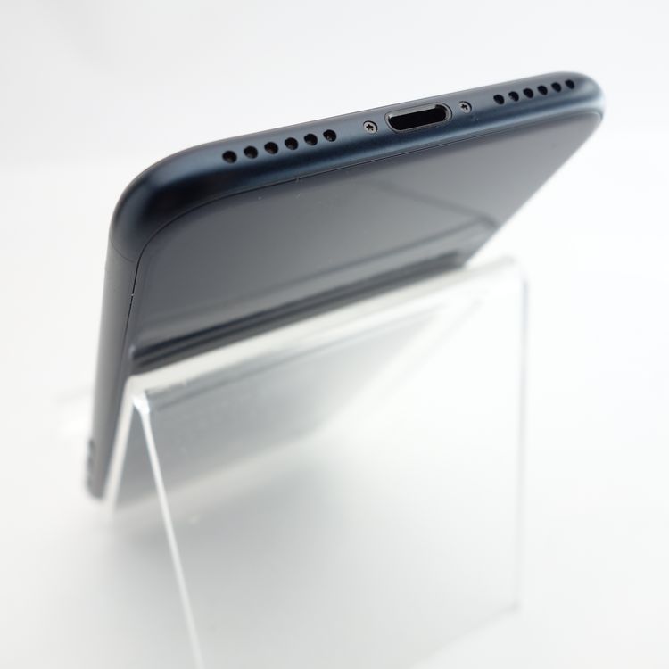 ��SIM�ե꡼��iPhoneSE3 64GB �ߥåɥʥ��� ����96�� �������¡�