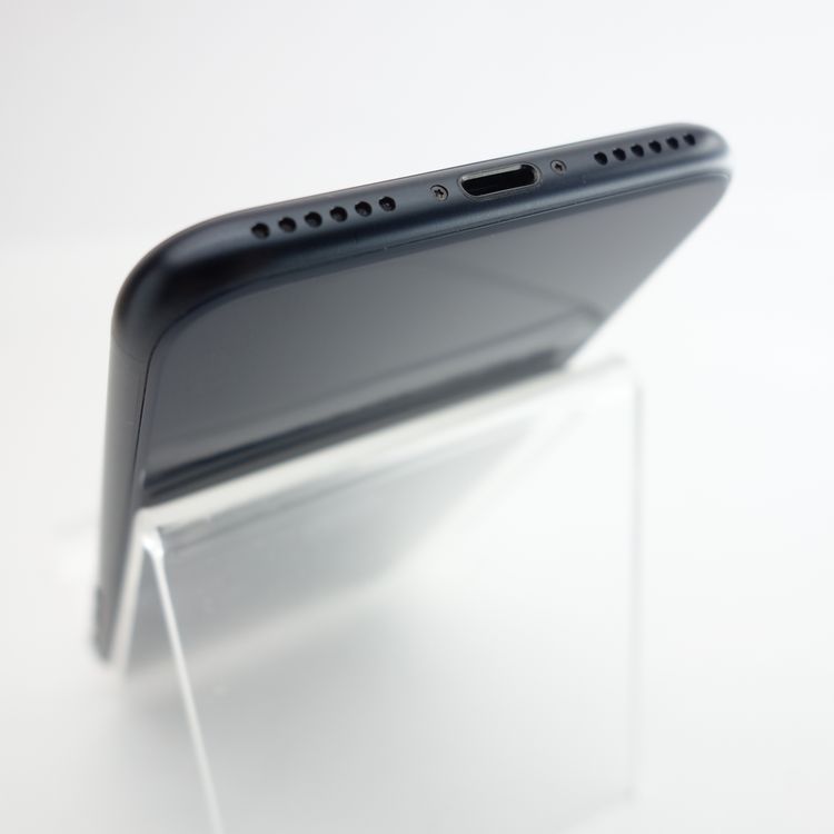 ��SIM�ե꡼��iPhoneSE3 64GB �ߥåɥʥ��� ����97�� �������¡�