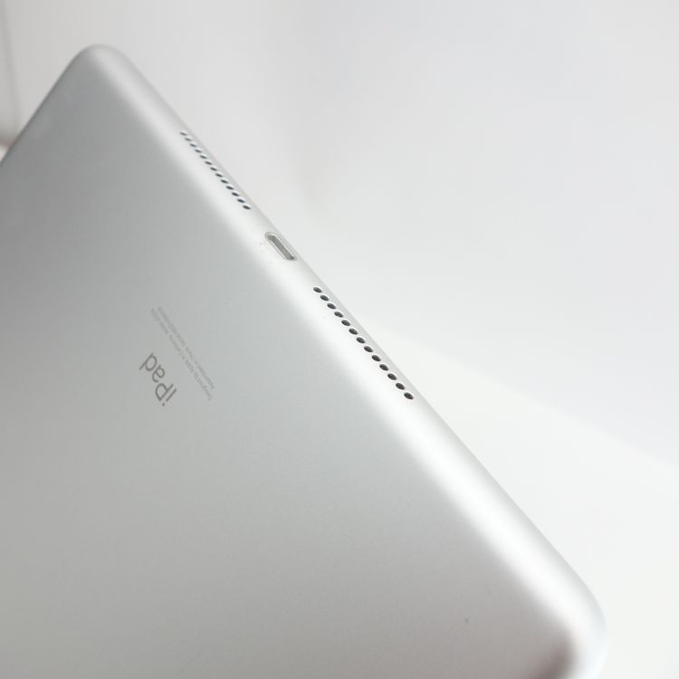 ��10.2�������iPad ��9���� 64GB ����С� ����89�� SIM�ե꡼