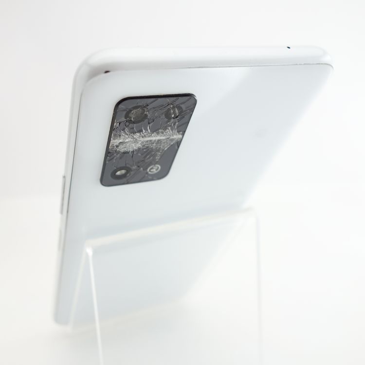 �ڥ���󥯡�Libero 5G II A103ZT �ۥ磻�� �������¡� Y!mobile��