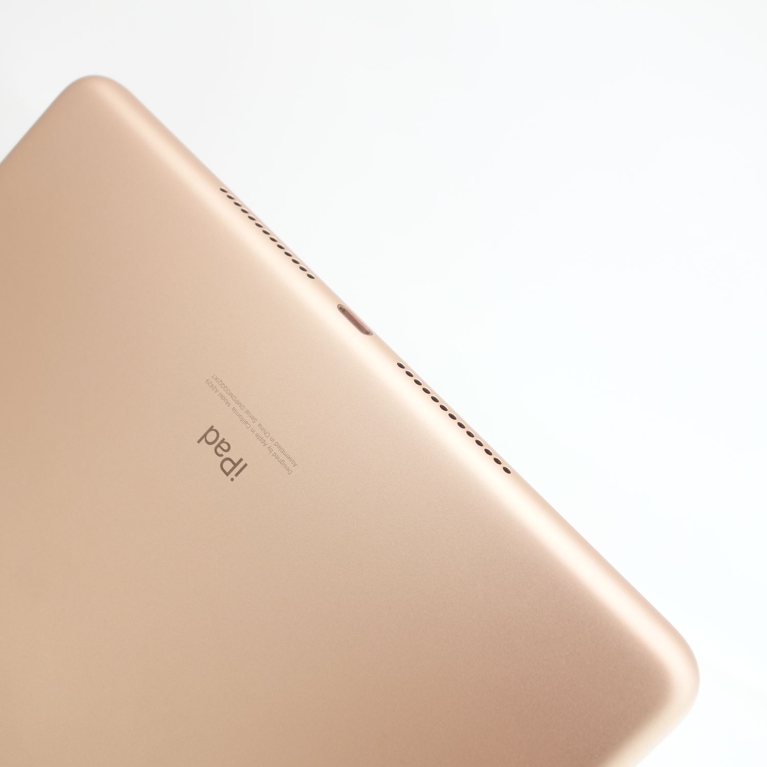 ムスビー｜【10.2インチ】iPad 第8世代 128GB ゴールド 電池95％ 利用 