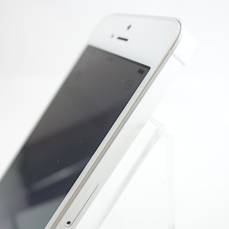 ��SIM�ե꡼��iPhoneSE 128GB ����С� ����100�� �������¡�